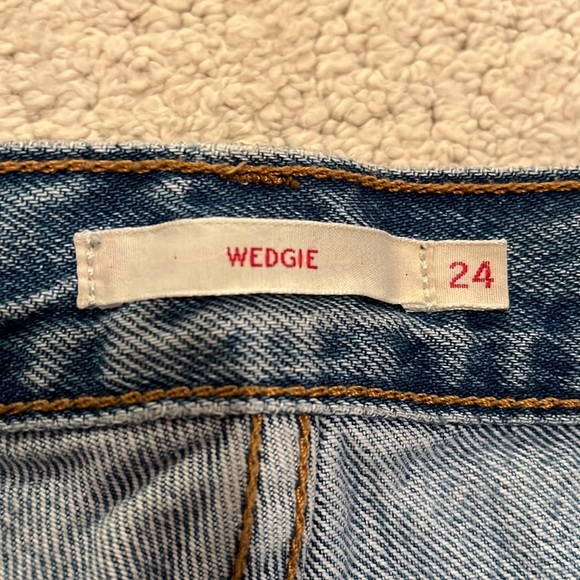 Levi’s Wedgie Straight Jeans - Picture 4 of 5